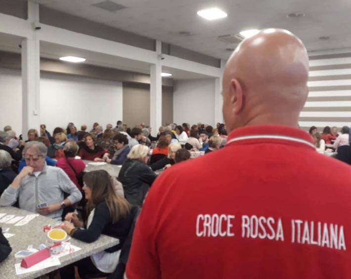 Padel e burraco a favore di Cri Parma