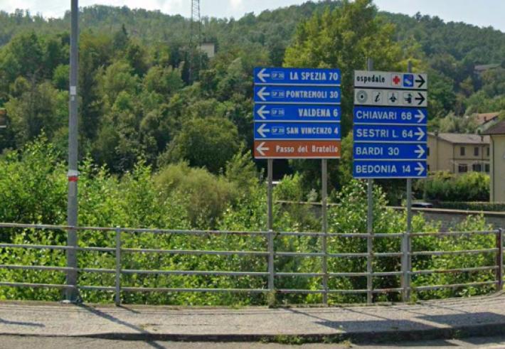 Auto fuori strada a Borgotaro: un ferito