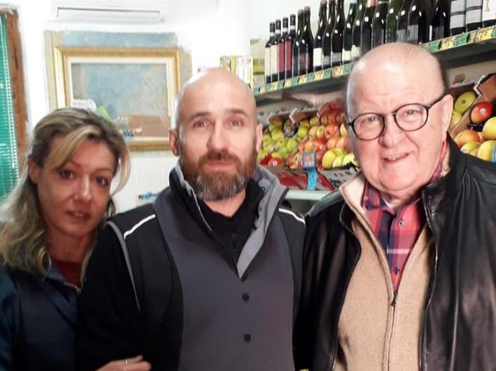 Un felice traguardo a Castione Baratti: il negozio &ldquo;Lucaelafrutta&rdquo; compie 25 anni