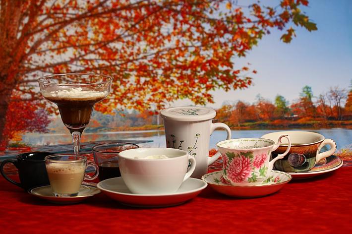 Il bere d'autunno, un giro del mondo sui caldi ristori dai primi freddi 