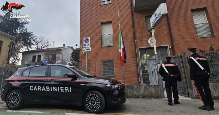 Rubano bottiglie di alcolici al supermercato: due stranieri individuati alla fermata del bus e denunciati a Noceto 