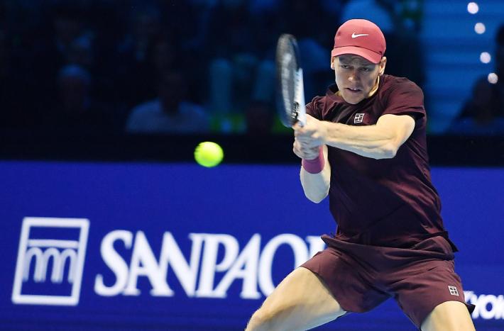 Finals: Sinner buona la prima, sconfitto Auger Aliassime