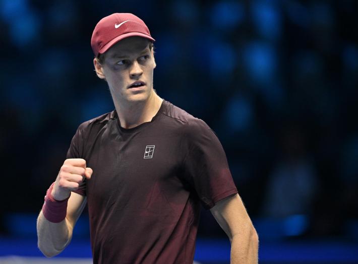 ATP Finals, Sinner vola in finale, battuto De Minaur in due set 7-5, 6-2 