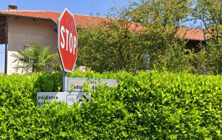 Donna si spara in strada dopo una lite con il compagno