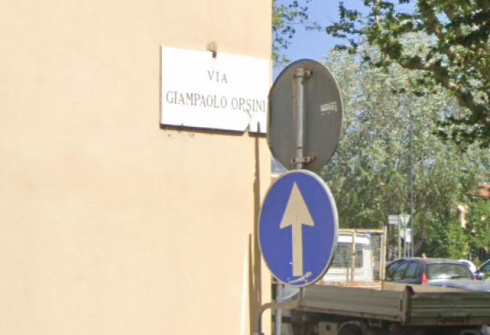 Giallo: marito e moglie morti in casa con ferite da coltello