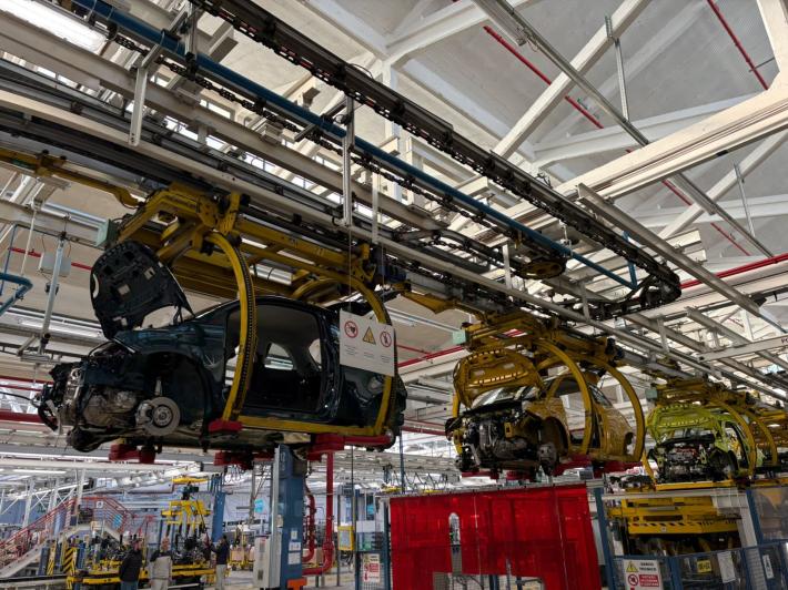 Viaggio a Mirafiori, Fiat riparte dalle radici