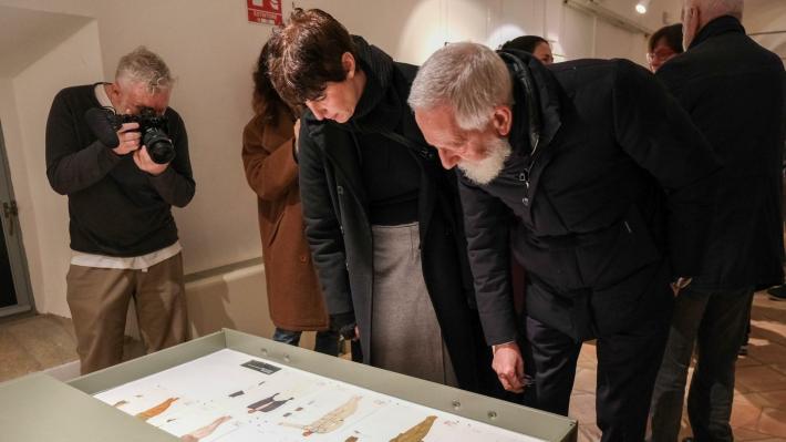 Giorgio Armani archivio CSAC: in mostra a parma oltre 100 opere originali