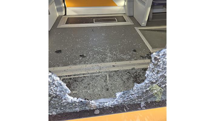 Vandalizzati due treni di Trenitalia Tper in sosta a Parma