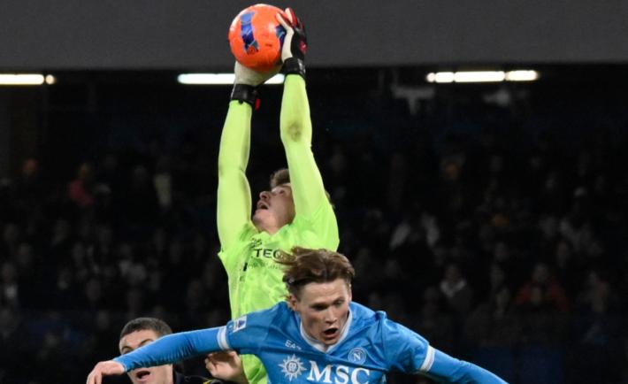 Un pareggio che profuma di impresa: un Parma eroico conquista un pari d'oro a Napoli 0-0