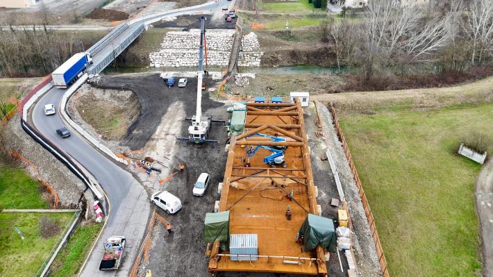 Soragna, tutto pronto per il varo del nuovo ponte a Castellina