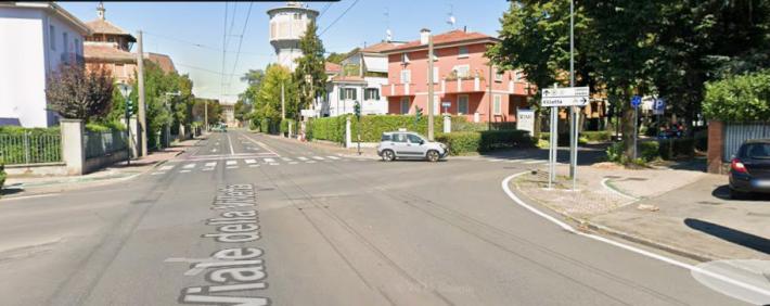 Scontro fra due auto tra viale Villetta e viale Milazzo: 7 feriti al Maggiore 