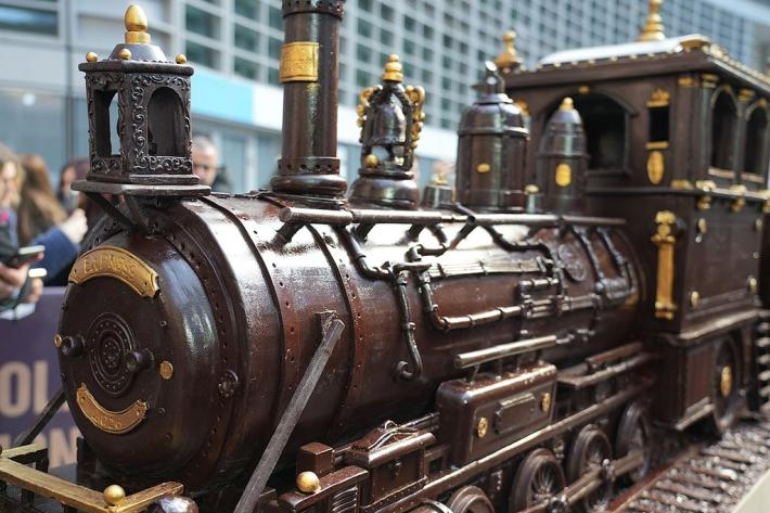 E' parmigiano il treno di cioccolato da  Guinness