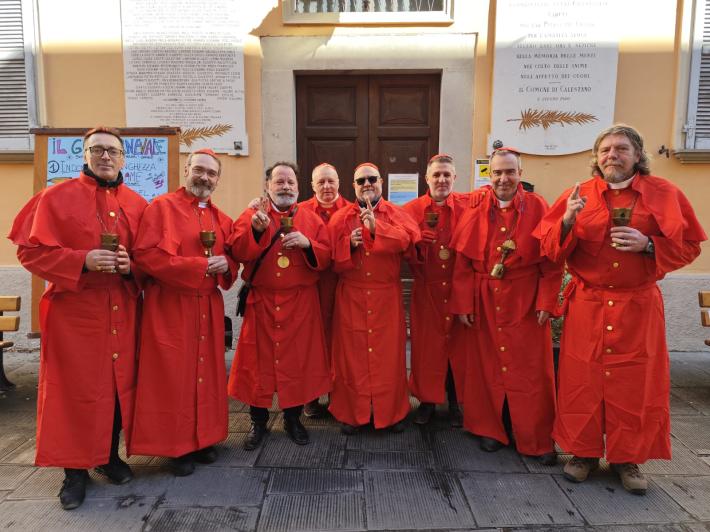 Il Carnevale incanta Calestano: maschere e colori in un pomeriggio di sole - Le foto