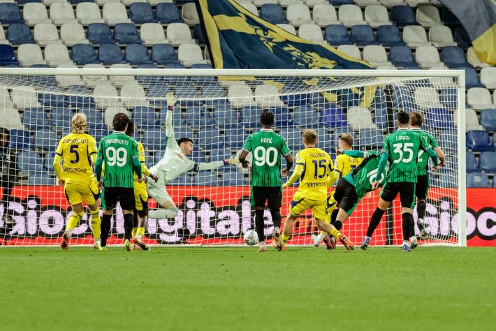 Il Sassuolo piega il Verona 3-0 - La classifica della serie A