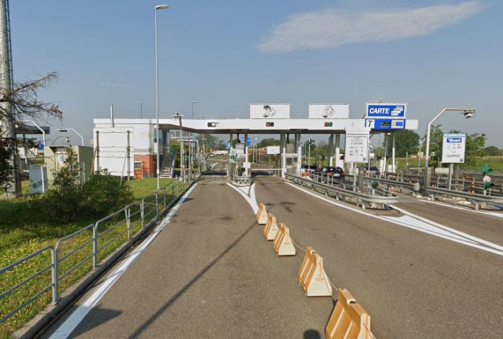 Chiusa per una notte l'uscita autostradale di Fidenza