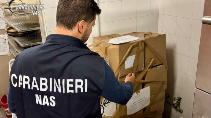 Sanzioni e sequestri nei controlli sui prodotti di Carnevale