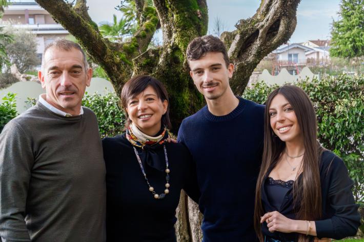 Ivan Delprato, Tamara Nespoli, Enrico Delprato e la fidanzata Renata Militello