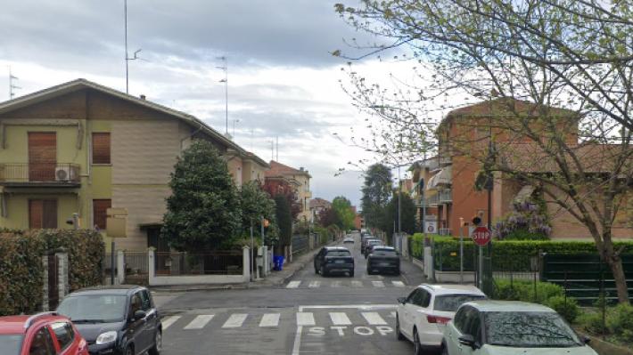 Frontale all'incrocio tra via Casa Bianca e via del Bono: due feriti