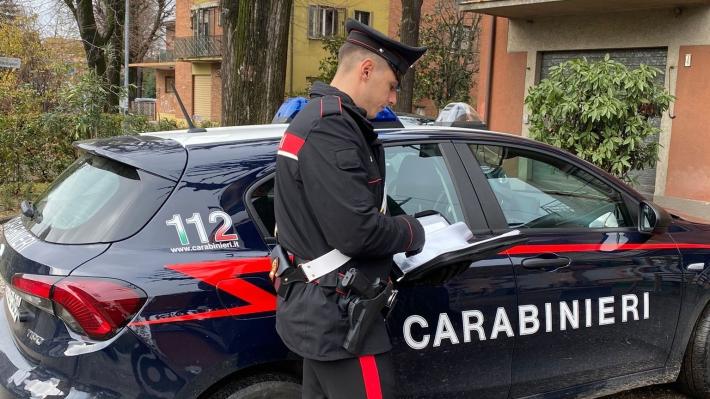 Tradito dall&rsquo;amico viene rapinato al bancomat: due giovani denunciati dai carabinieri