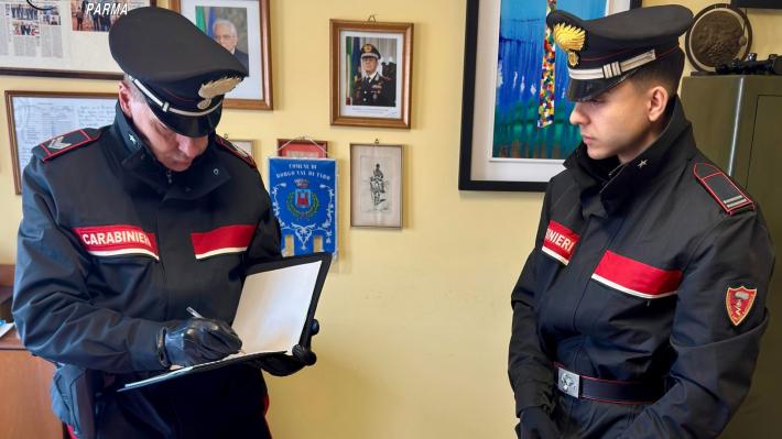 Berceto: fermato per un controllo, l'auto puzza di droga: rinvenuti 800 grammi di hashish e marijuana nascosti nell&rsquo;abitacolo. 20enne arrestato 