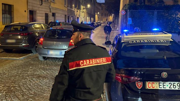 Borgo Riccio sotto choc: 27enne accoltellato al torace, finisce in Rianimazione. Sospettata la compagna