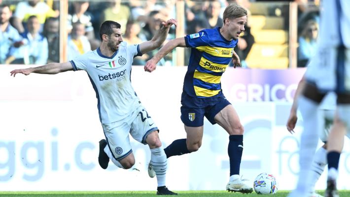 Pontus Almqvist   ha lavorato in parte col resto del gruppo