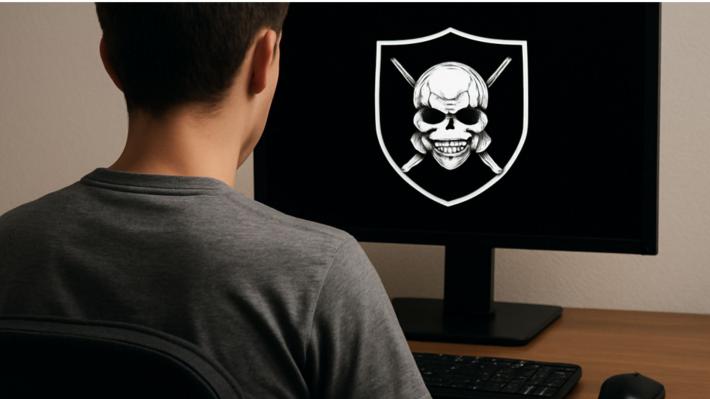 Progettava una strage a scuola, arrestato 17enne. Perquisizioni in cinque province