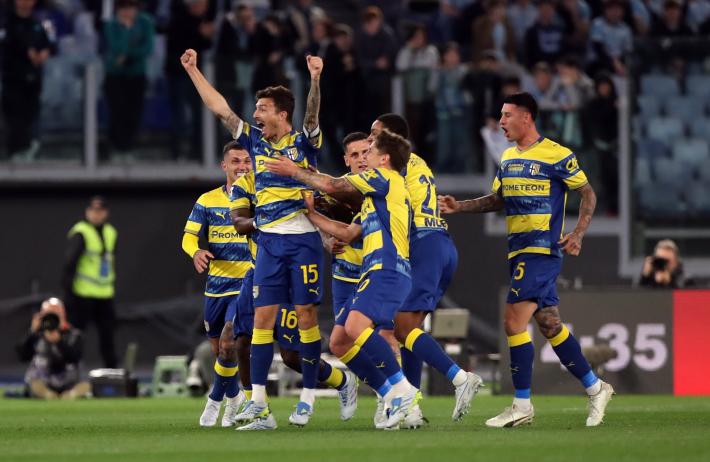 Lazio-Parma 0-1 al 35'. I crociati gestiscono con ordine il  vantaggio dopo il gol di Delprato