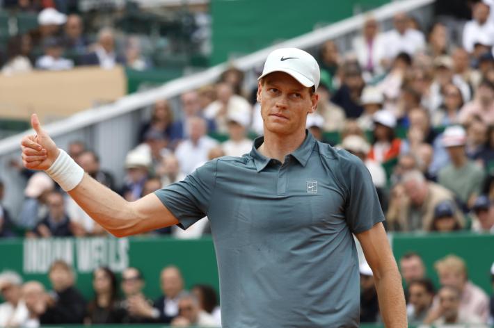 Sinner vince a Montecarlo e torna numero 1 al mondo 