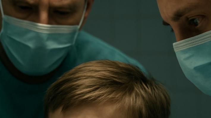 Da Parma a Rovigo per l'intervento al braccio: bimbo muore a due anni e mezzo, la denuncia dei genitori