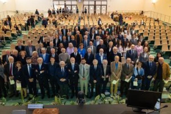 Assemblea dei medici di Parma: &nbsp;giuramento dei nuovi abilitati e premiazione dei 50 anni di laurea