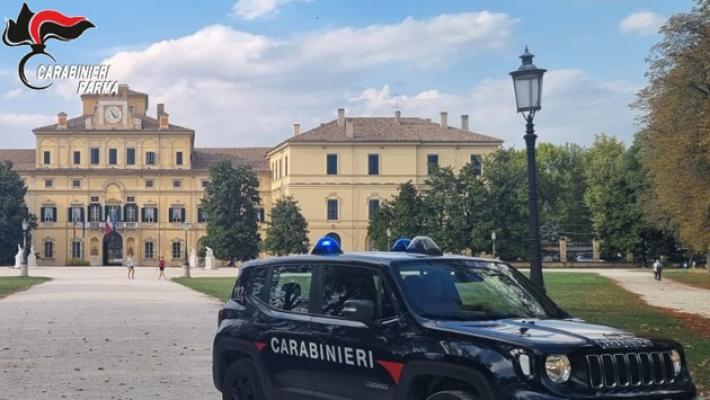 "Movimenti anomali sul suo conto": finto sms dai carabinieri con un numero clonato