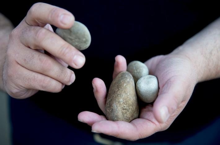 Lancio sassi in A1: convalidato arresto per resistenza
