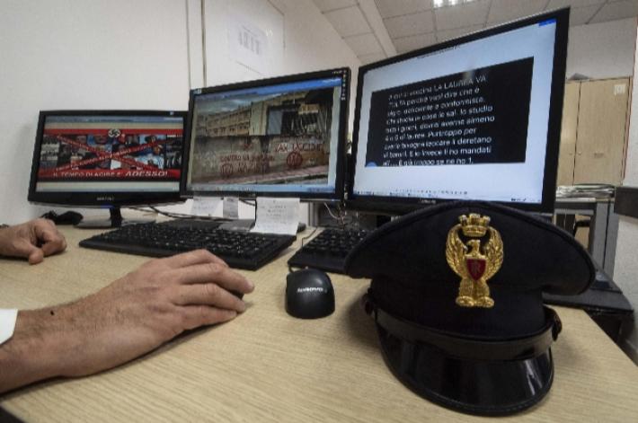 Dirette social per vendere abiti falsi online, 4 denunce