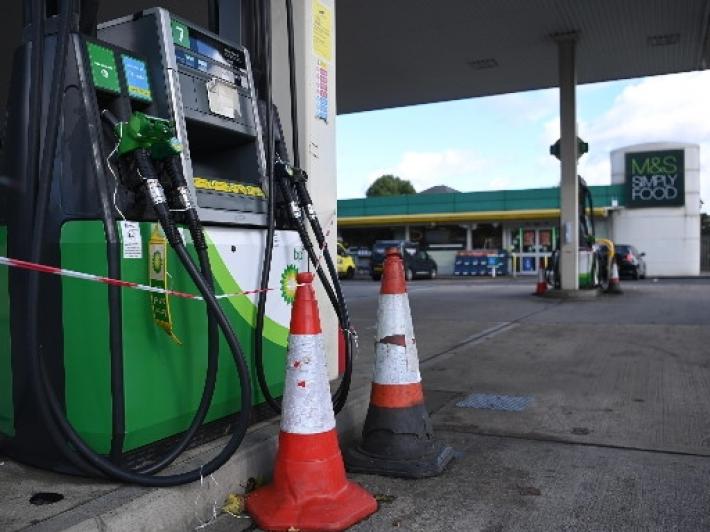 Benzinaio rapinato nel Reggiano con pistola, c'&egrave; un fermo