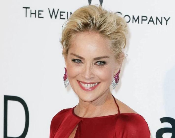 Sharon Stone, ho perso nove figli per aborti spontanei