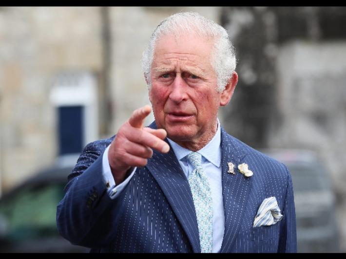 Nuova tegola sui Windsor, indagata la fondazione di Carlo 