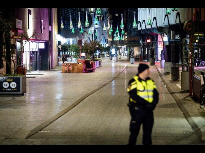 L'Olanda verso un nuovo lockdown, decisione in serata