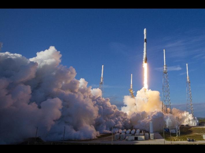 Incontri "ravvicinati": la Cina attacca gli Usa, "pericolosi i satelliti di Musk"