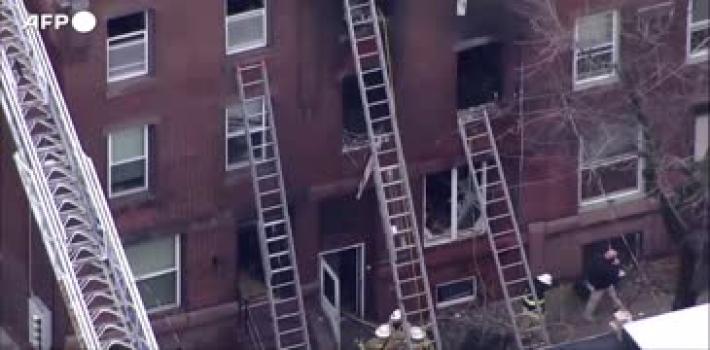 Incendio in un appartamento a New York: 19 morti tra cui 9 bambini