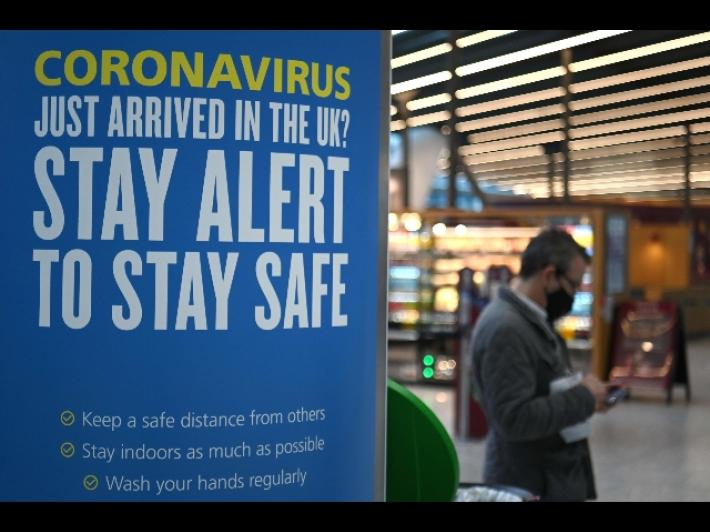 Esperto Gb, 'Omicron potrebbe rendere virus endemico'