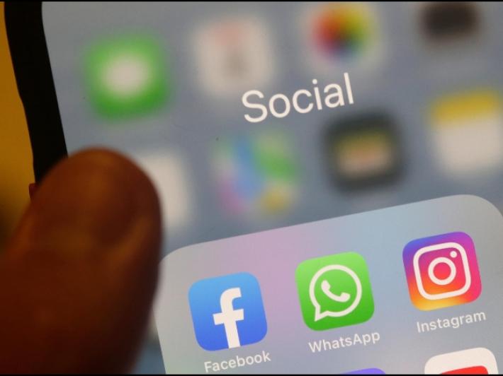 Il New York Times: "Meta valuta di introdurre Facebook e Instagram a pagamento e senza pubblicit&agrave; in Europa"