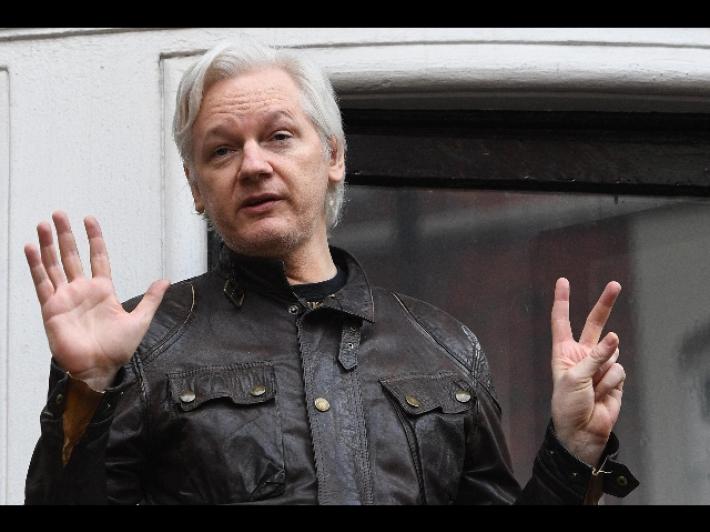 Assange si sposa oggi, cerimonia in carcere