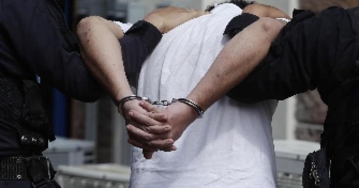 La suocera non lo vuole in casa, niente domiciliari