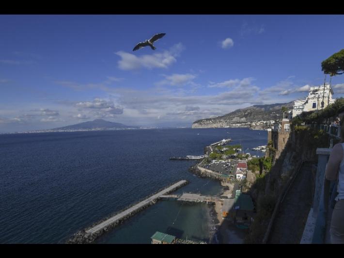 Bagni vietati a Sorrento e Taormina: l'acqua &egrave; inquinata