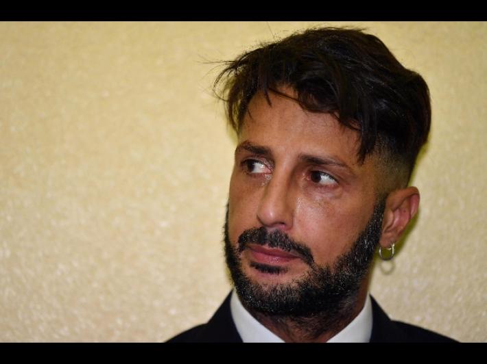 "Dipendenza da guadagfni": Fabrizio Corona ottiene l'affidamento terapeutico in comunit&agrave;
