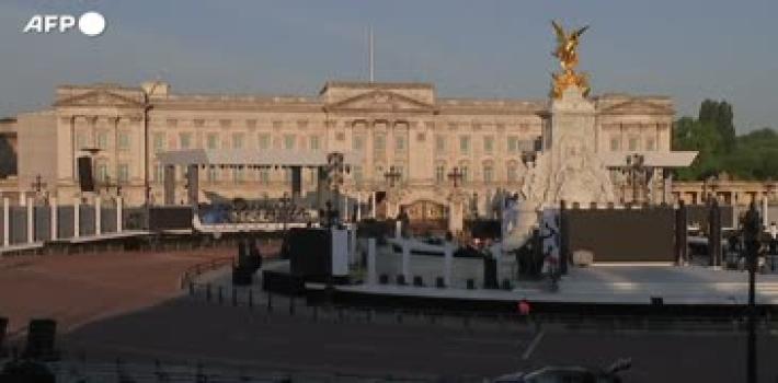 Lancia cartucce di arma da fuoco vicino a Buckingham Palace: arrestato 