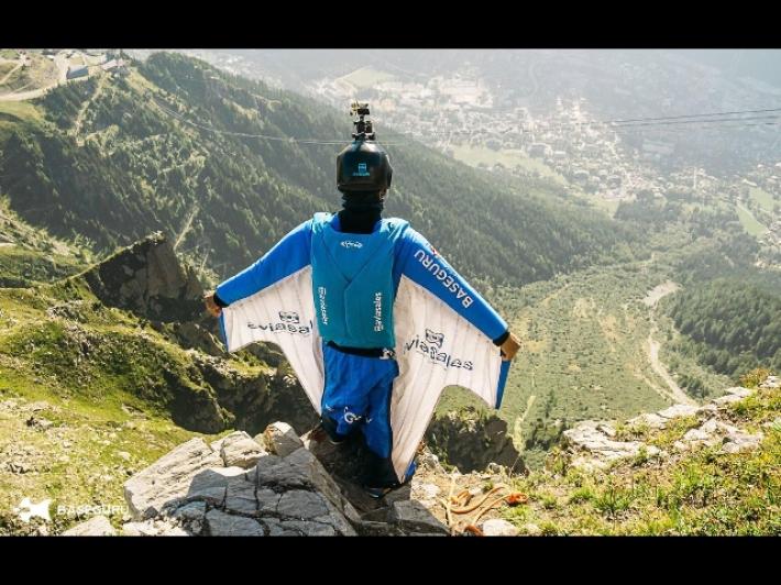 Base jumper si lancia e scompare in Friuli, ricerche da ieri