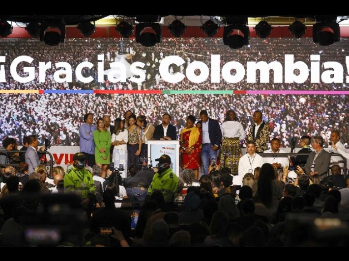 Colombia: ballottaggio, incerto il confronto Hernandez-Petro