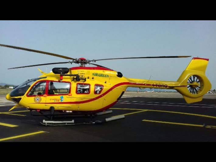 Tragedia nell'Oristanese: malore in spiaggia, muore il direttore di una clinica di Cagliari